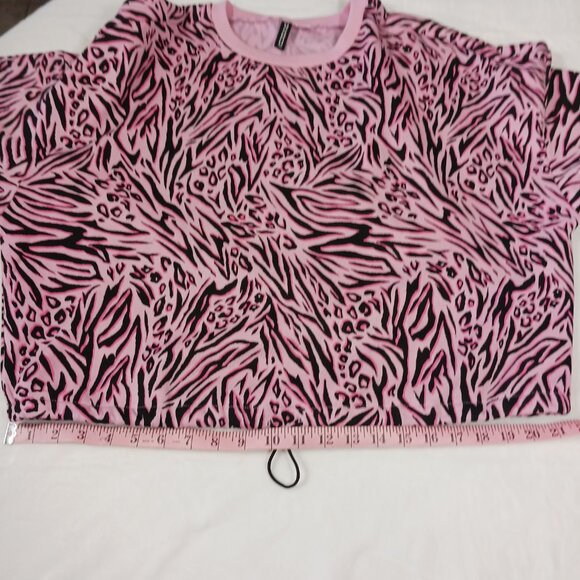 Divided by H&M, Large, Pink/Black Animal Print Sweatshirt with Adjustable Waist - Picture 10 of 13